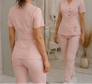 Bluză Medicală ZIBA ÉLÉGANCE | Roz Pudrat + Pantaloni Cadou
